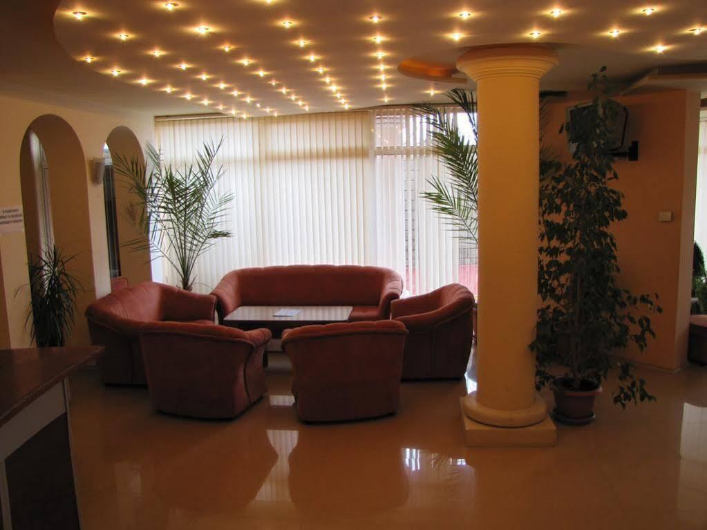 Paris Hotel Balchik Eksteriør billede