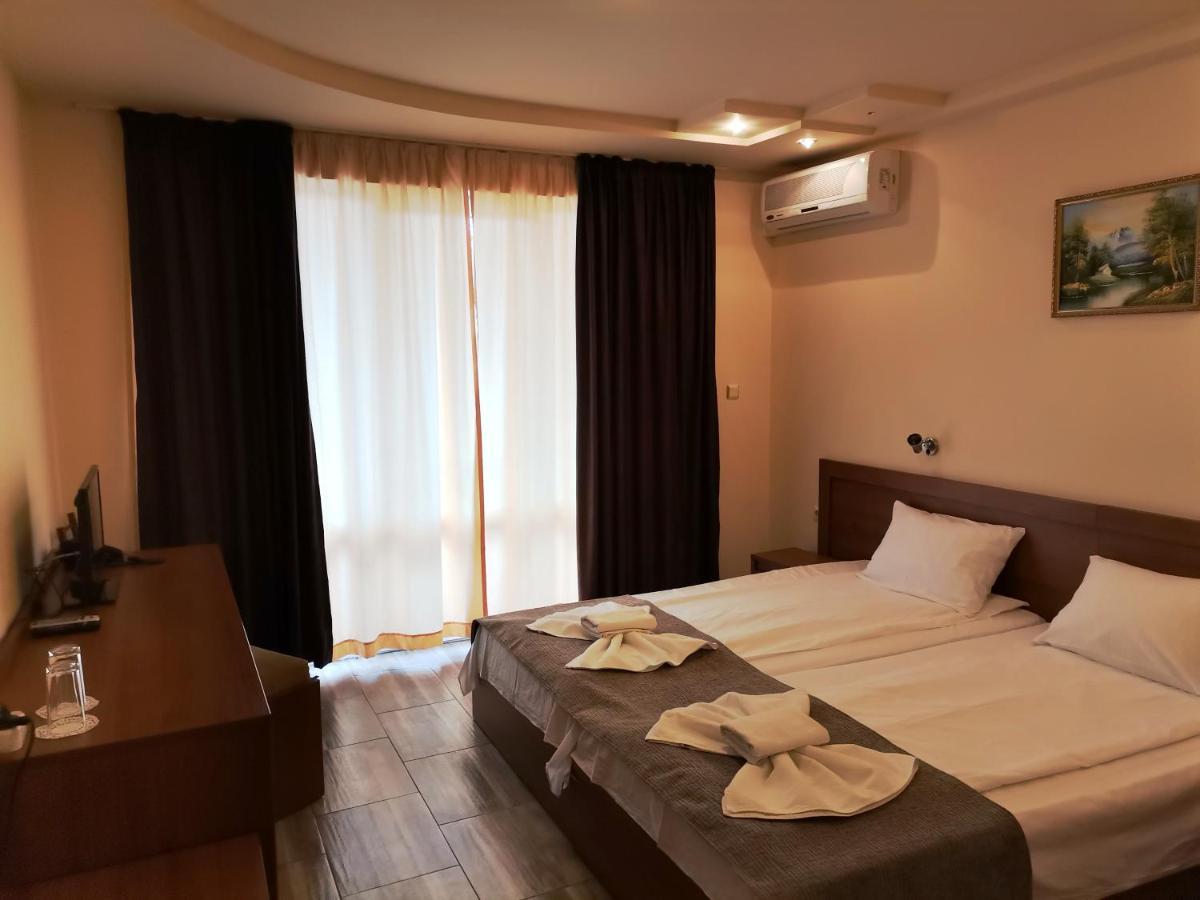 Paris Hotel Balchik Eksteriør billede