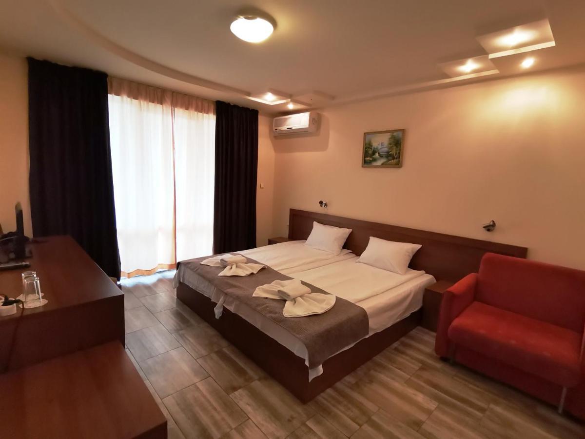 Paris Hotel Balchik Eksteriør billede