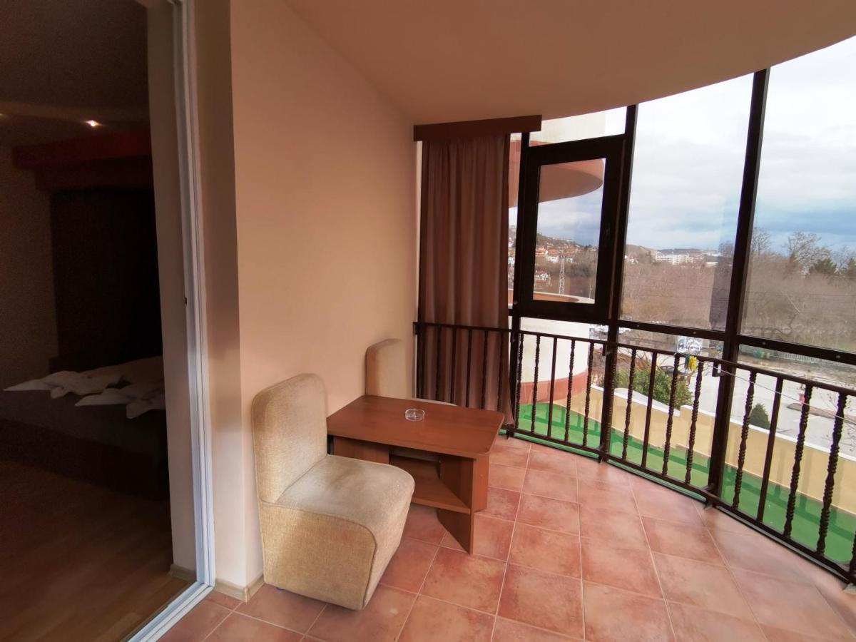 Paris Hotel Balchik Eksteriør billede