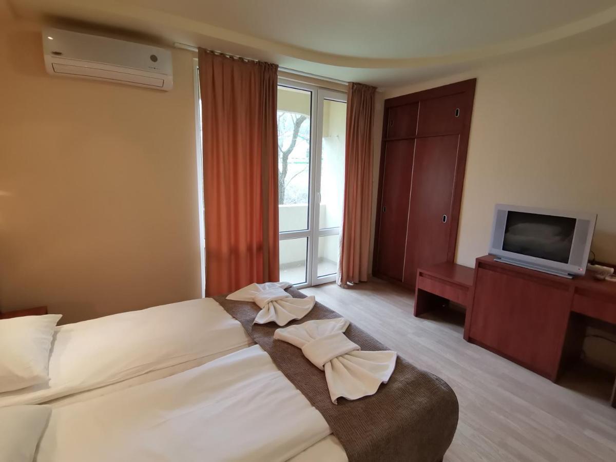 Paris Hotel Balchik Eksteriør billede