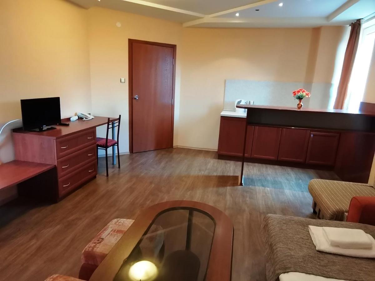Paris Hotel Balchik Eksteriør billede