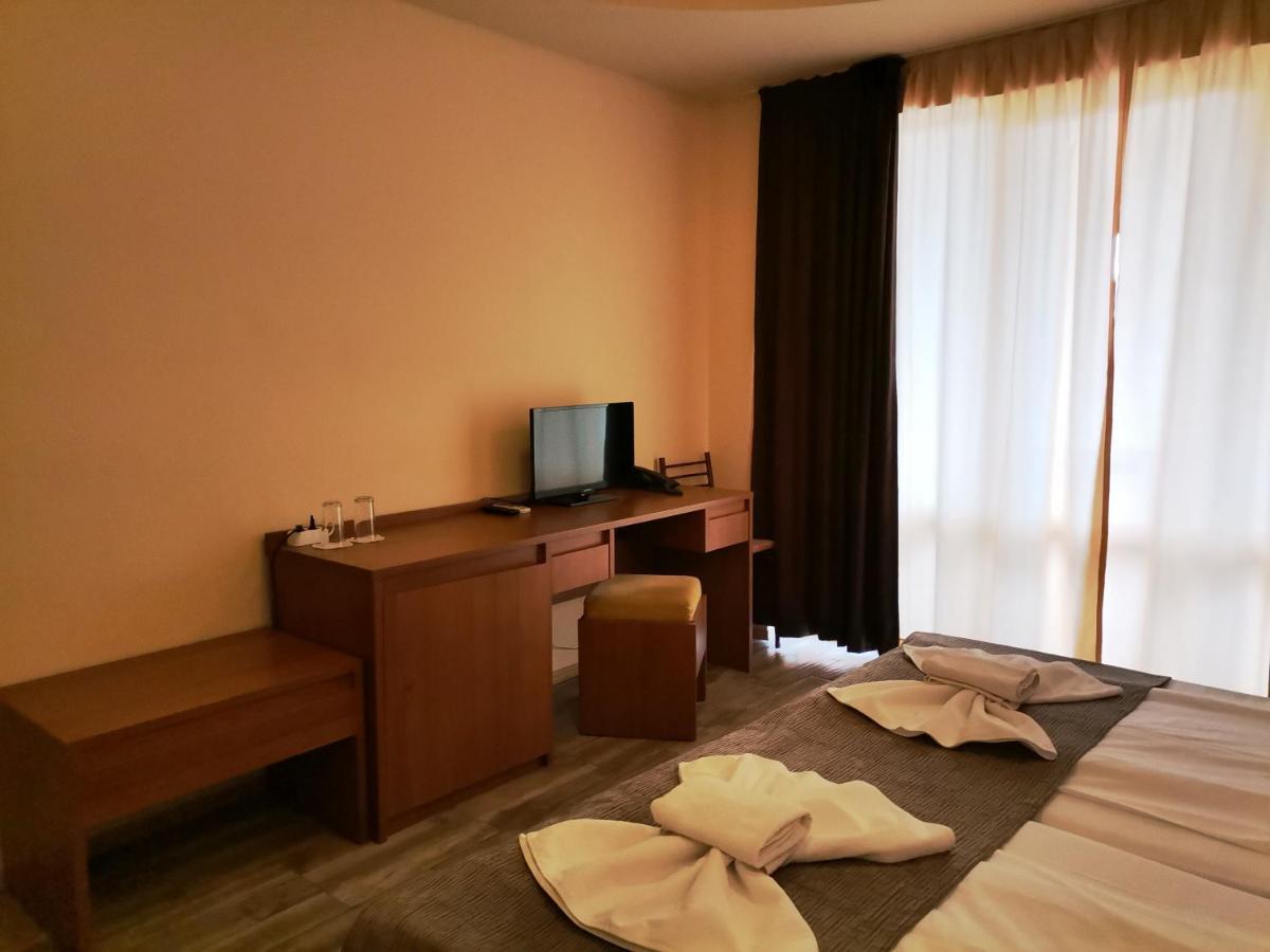 Paris Hotel Balchik Eksteriør billede