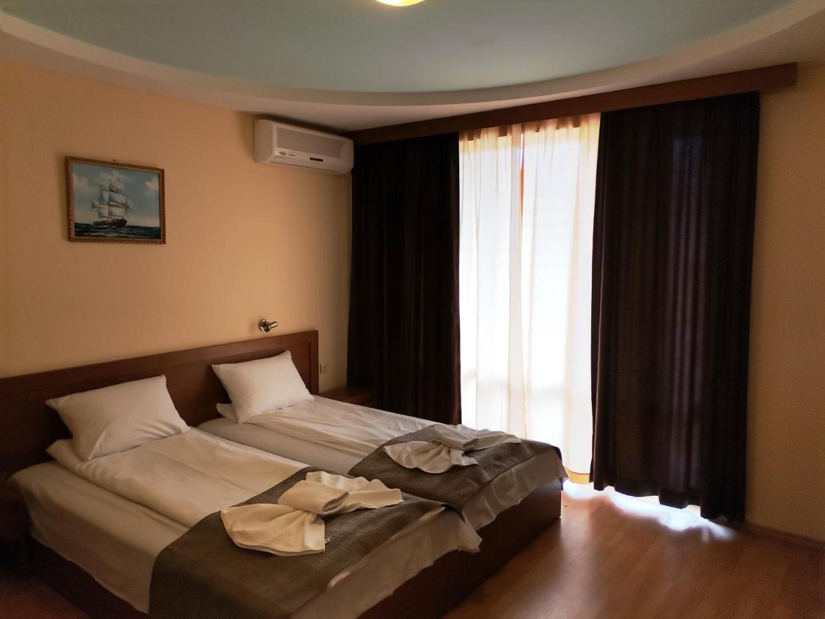 Paris Hotel Balchik Eksteriør billede