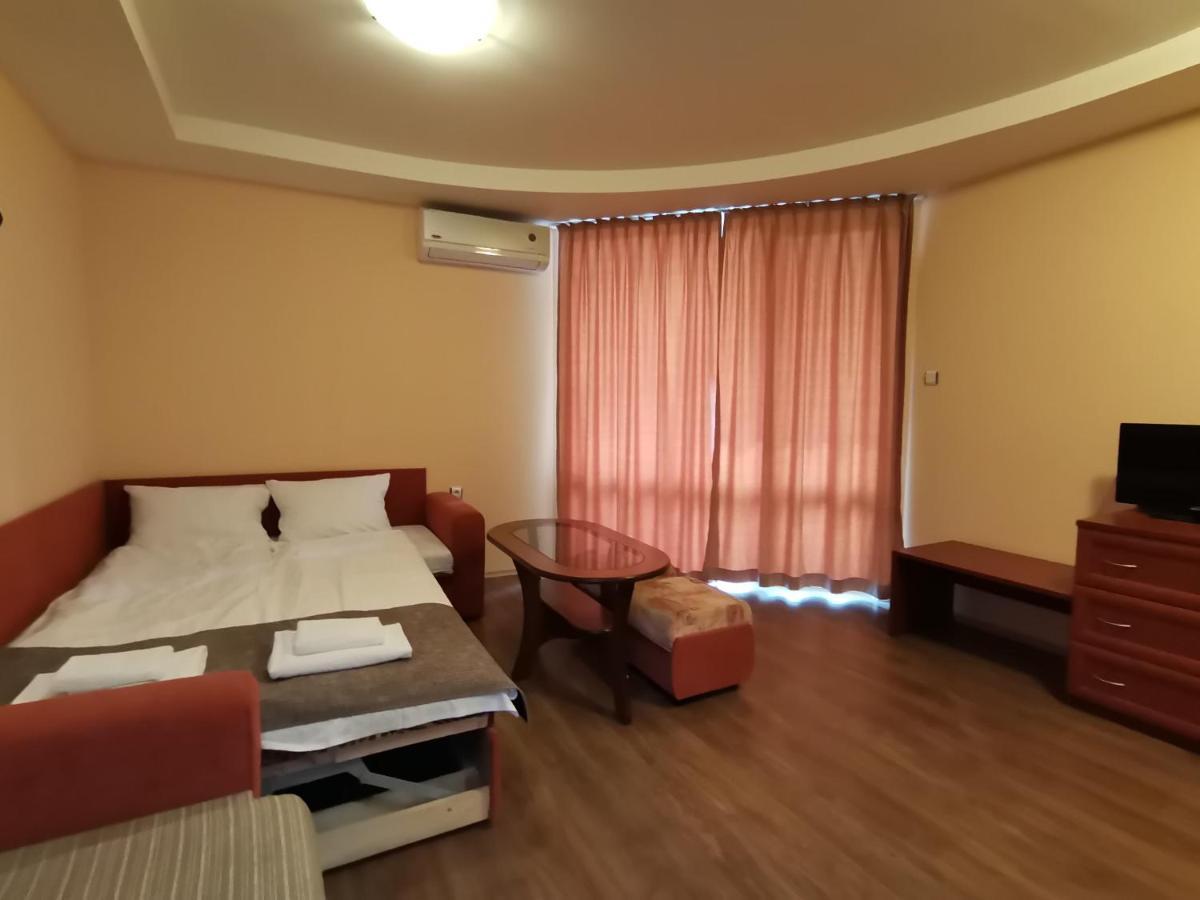 Paris Hotel Balchik Eksteriør billede