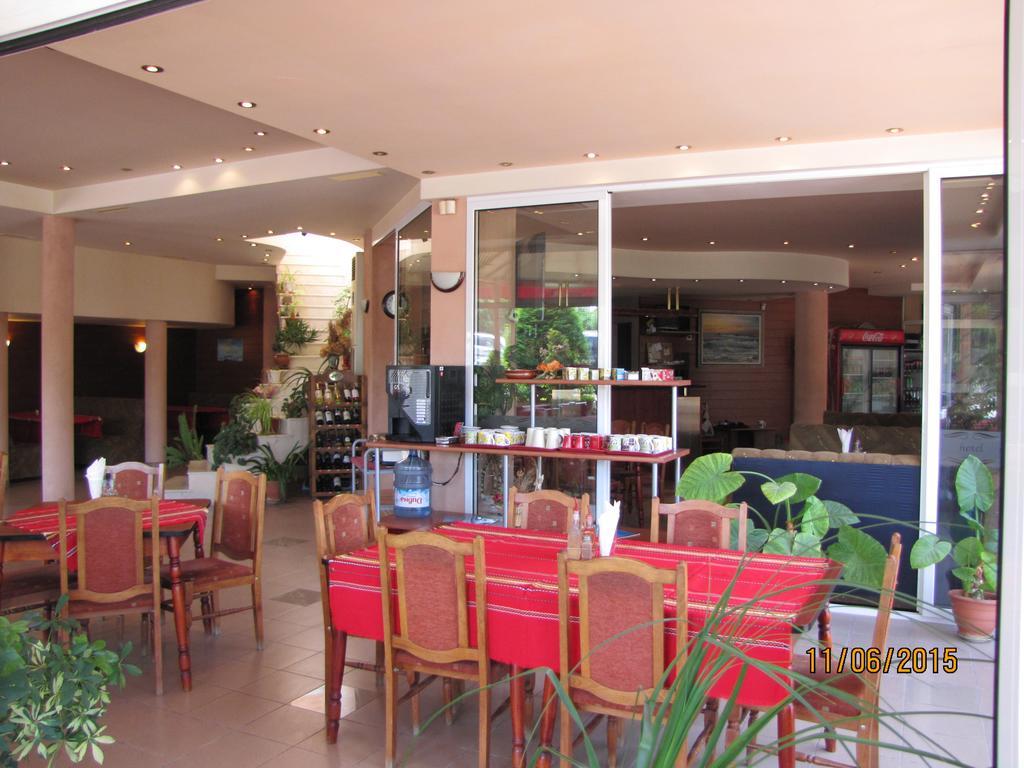 Paris Hotel Balchik Eksteriør billede