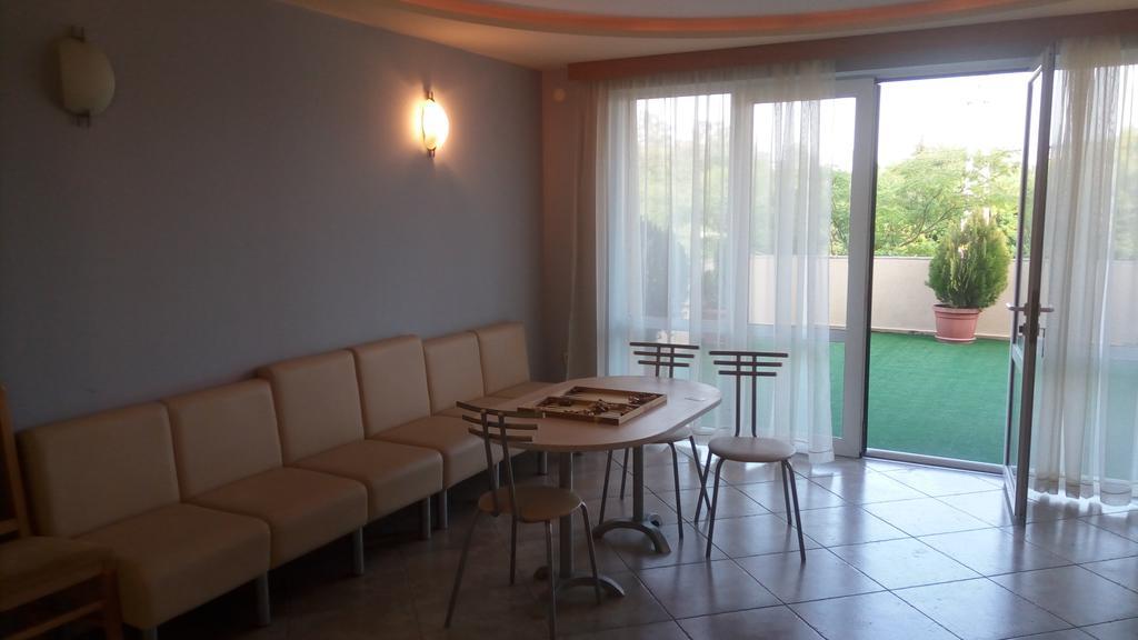 Paris Hotel Balchik Eksteriør billede
